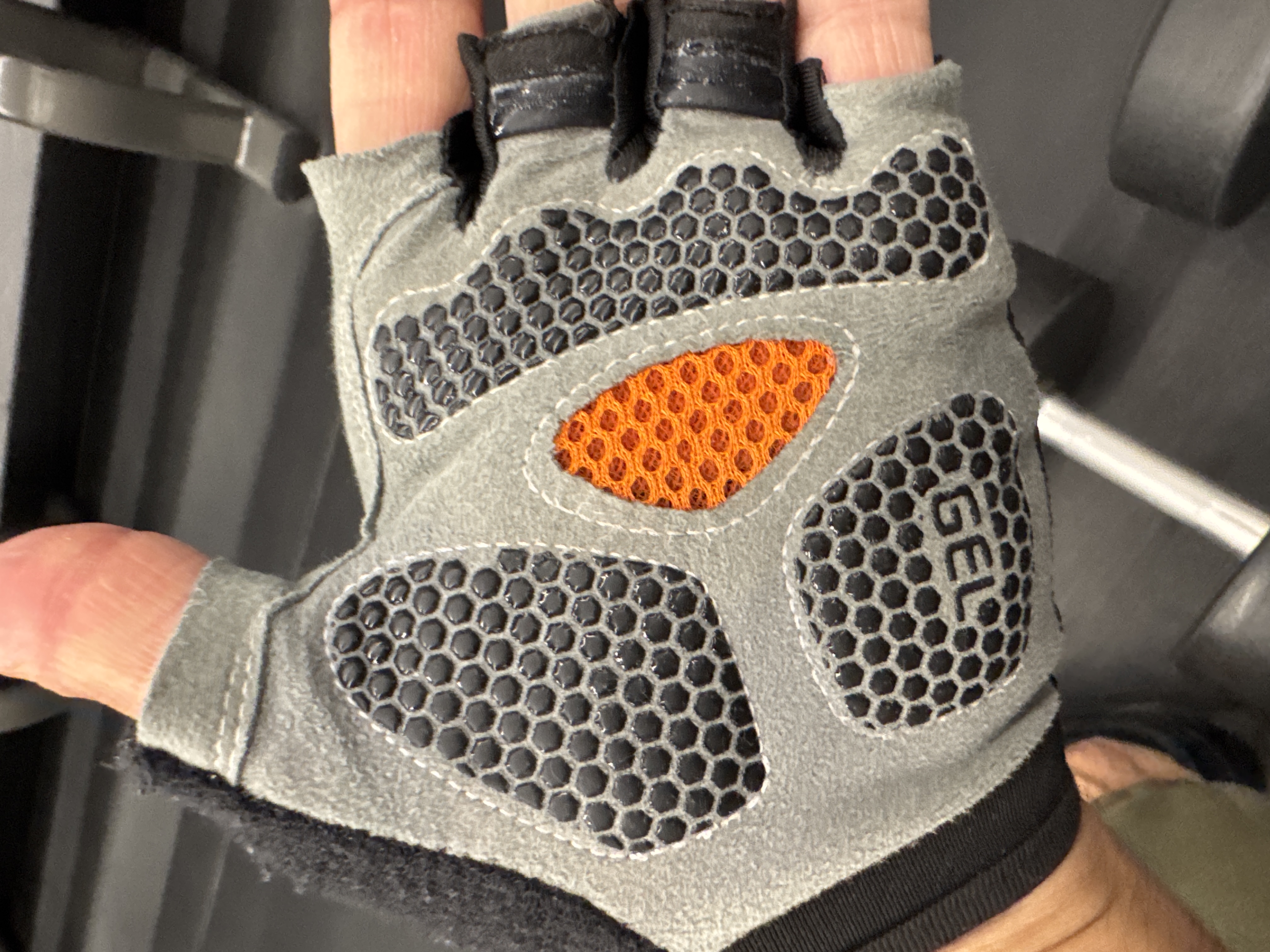 ق gloves رياضية للتمارين